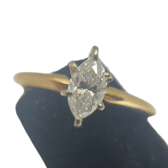 Vintage: .5 CT Marquise Diamond Solitaire Engagement Ring 𖦹 14K Gold Band 𖦹 5 - Picture 14 of 16